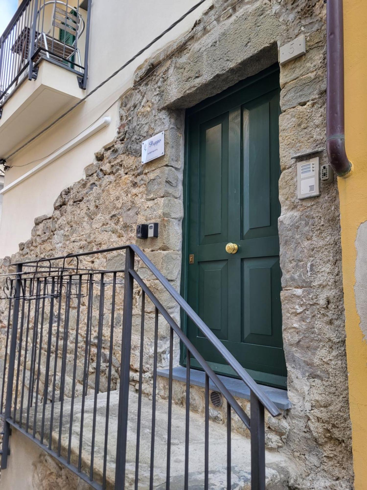 Puppo Apartments Corniglia Room photo